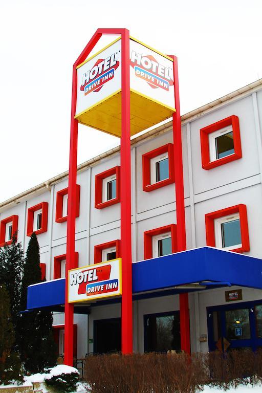 Drive Inn Hotel Törökbálint Esterno foto